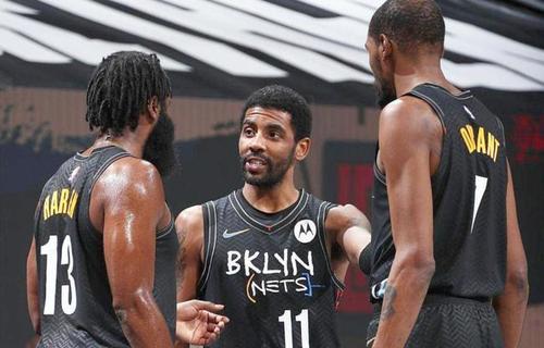 孙悦娇妻陈露现状：打高尔夫穿名牌，在美国很滋润，回应网络相亲（孙悦妻子陈露近况：在美生活惬意，常打高尔夫、穿大牌，并回应网络相亲）