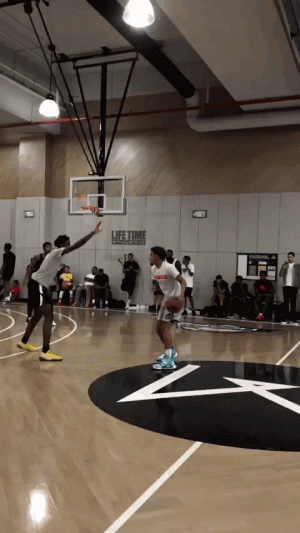 网传邓涵文要去浙江？记者：浙江队吴总说别拿他们来抬价（传邓涵文或加盟浙江？记者引述浙队高层：别拿我们抬价）