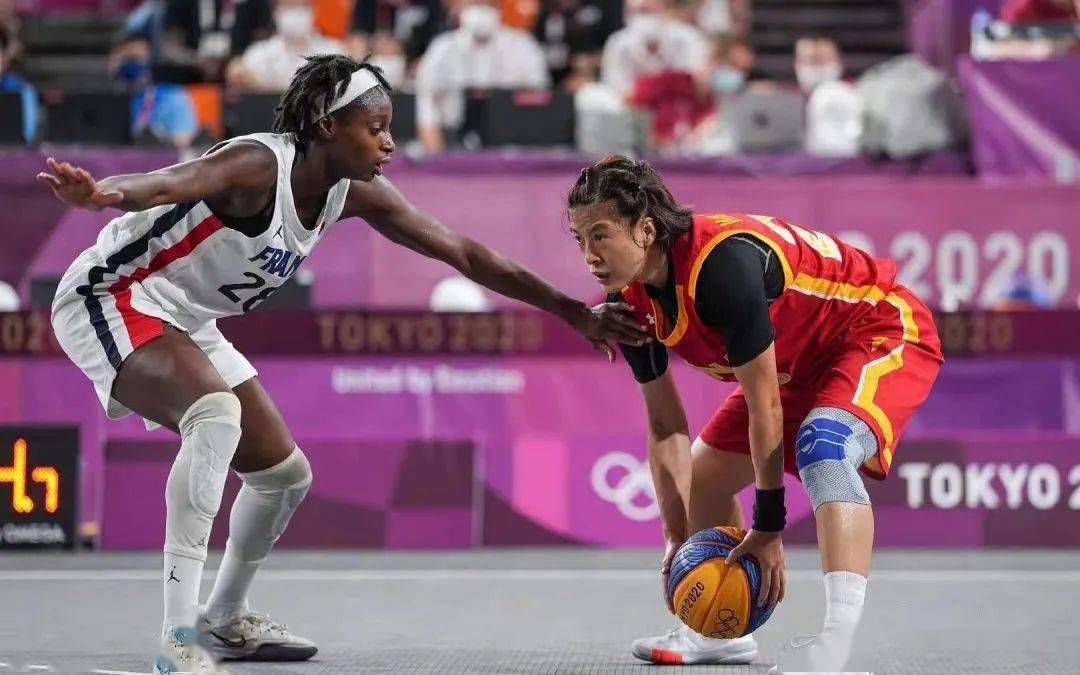 TA：利物浦的埃利奥特需要做出改变，德甲或许是完美之选（TA：利物浦埃利奥特亟需转变，德甲或成理想去处）