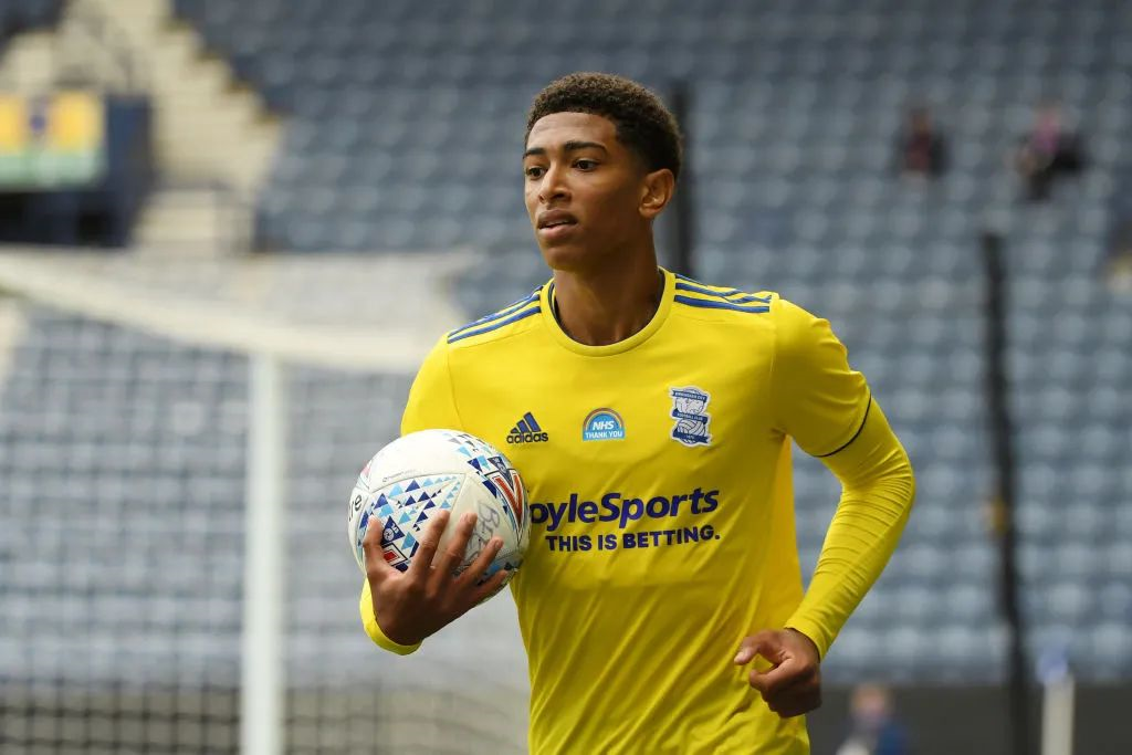 2025-26橄榄球挑战杯R1酋长战胜猎豹