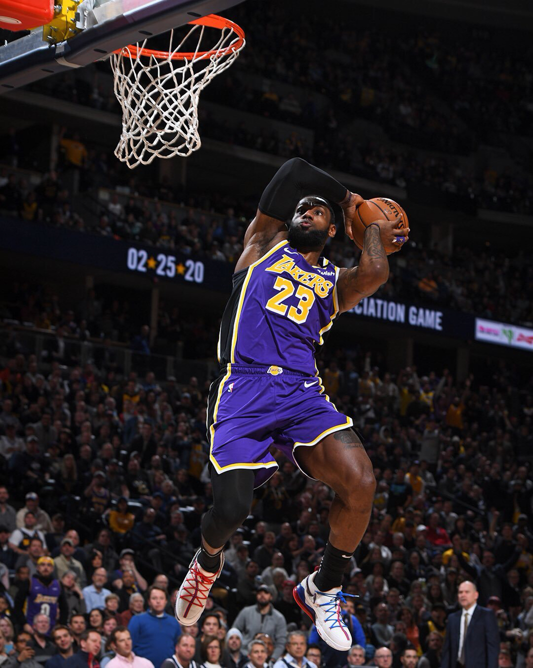 豫媒：河南热身赛6-2胜海港，为足协杯决赛开设6列球迷专列（河南热身赛6-2击败海港，足协杯决赛加开6列球迷专列）