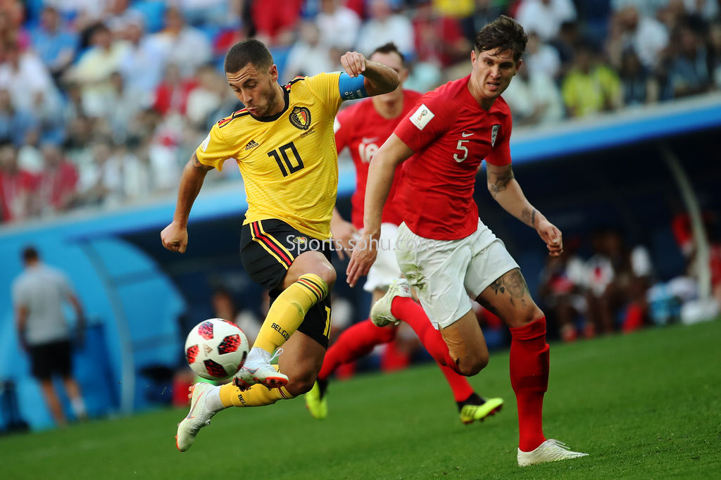 阿莫林：德利赫特需找回在贾府初期那种自信，控球还能提升（阿莫林：德利赫特需重拾初入阿贾克斯时的自信，控球仍有提升空间）