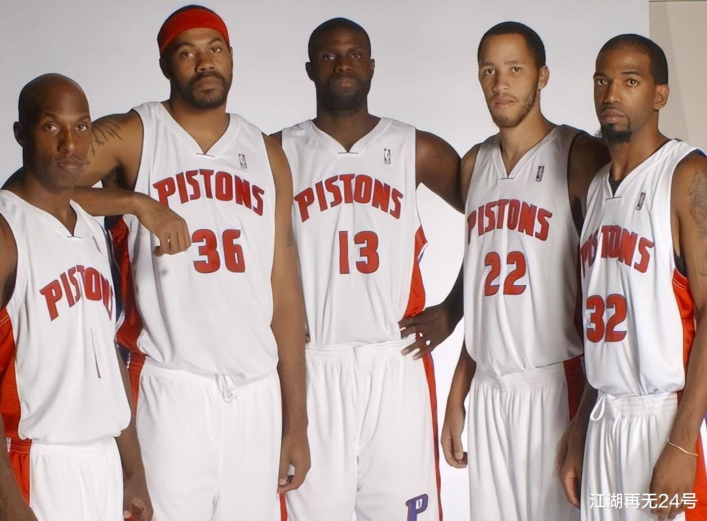 梅里诺玩二选一：佩德里＞维蒂尼亚、厄德高、罗德里（梅里诺更看好佩德里，力压维蒂尼亚、厄德高与罗德里）