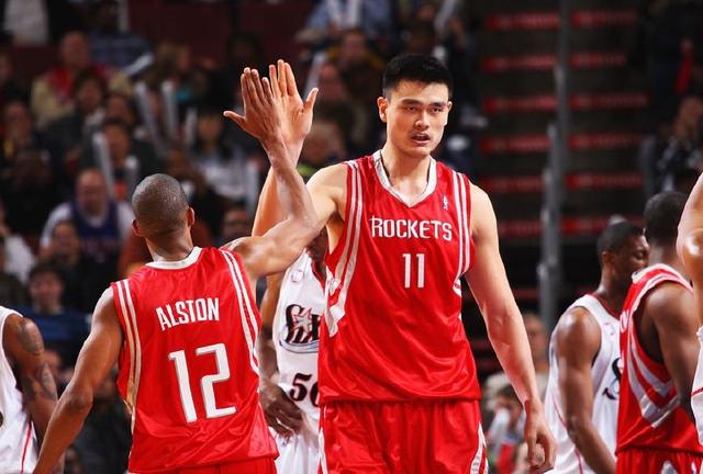 随着莱比锡爆大冷门1-3落败，德甲最新积分榜出炉：拜仁领先8分（德甲积分榜出炉：莱比锡1-3爆冷告负，拜仁领跑8分）