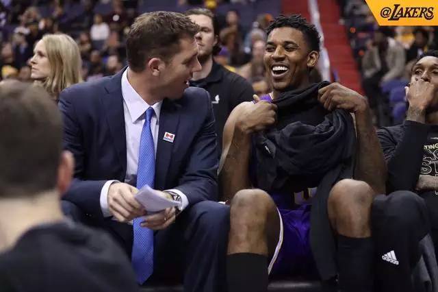 阿莱格里：拉比奥会踢德比；齐沃和小因扎吉的差异很小（阿莱格里：拉比奥将出战德比；齐沃与小因扎吉差别不大）