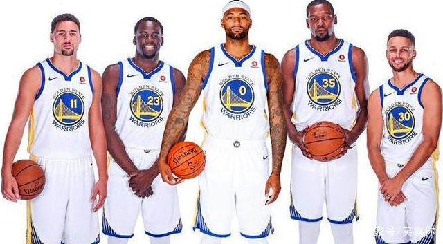 半场战报：博洛尼亚1-2克雷莫内塞，奥尔索利尼点射，瓦尔迪、帕耶罗破门（半场快讯：博洛尼亚1-2落后克雷莫内塞，奥尔索利尼点射，瓦尔迪、帕耶罗进球）