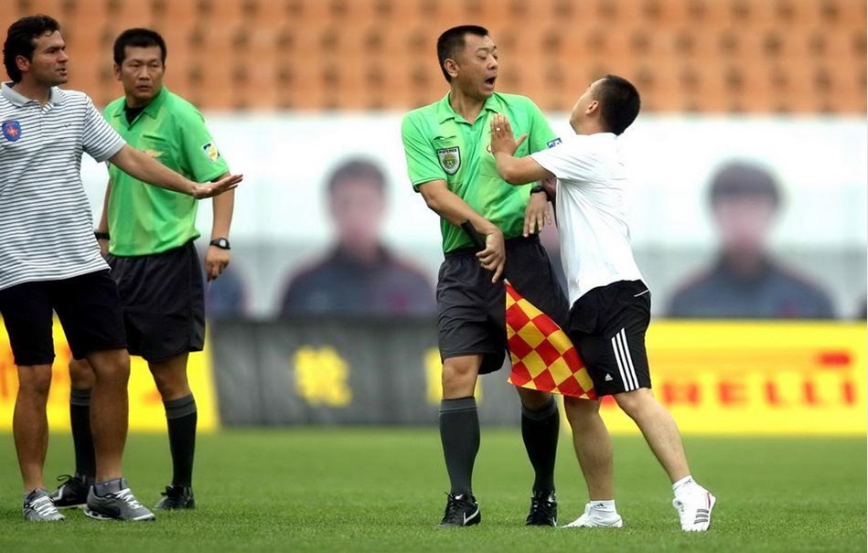 英媒：桑德兰无意冬窗出售扎卡，更不愿意以2000万欧出售（英媒：桑德兰冬窗留住扎卡，2000万欧也不卖）