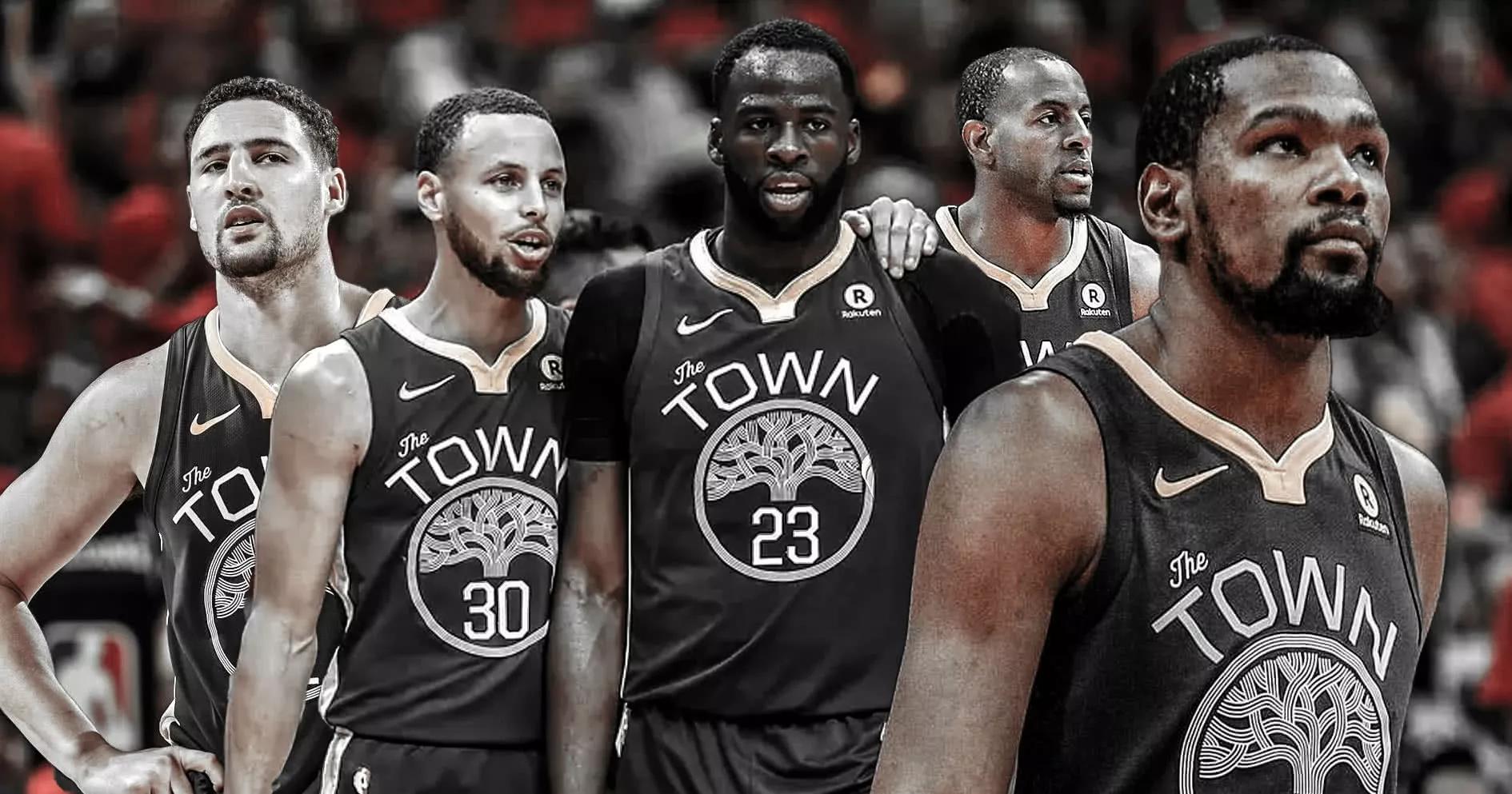 英超曼城与利物浦积分榜争夺白热化（曼城与利物浦英超榜首之争白热化）