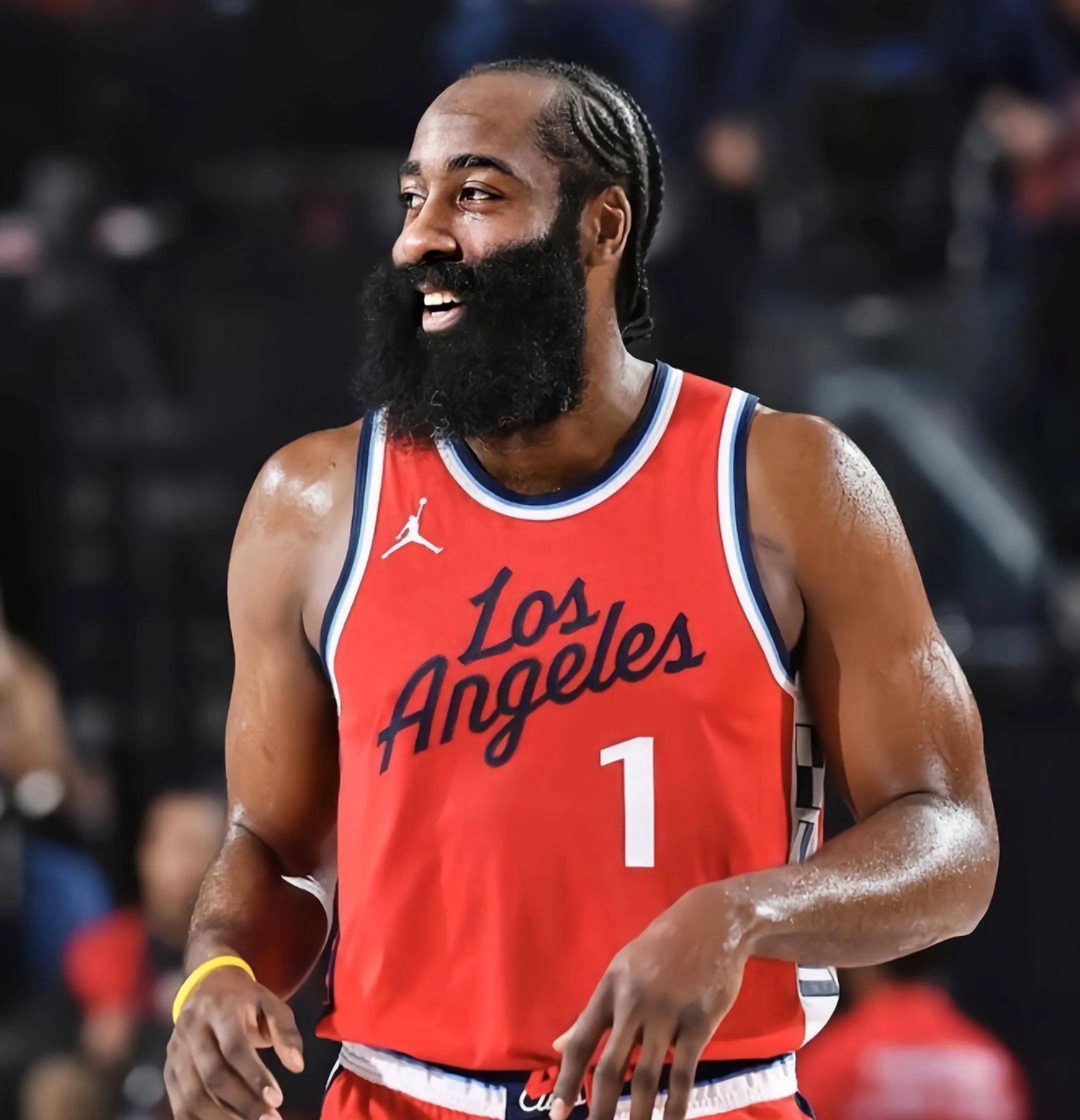 英博官方：现针对部分三层看台开启二轮售票，今日19：00开票（英博官宣：今日19：00开启三层部分看台第二轮售票）