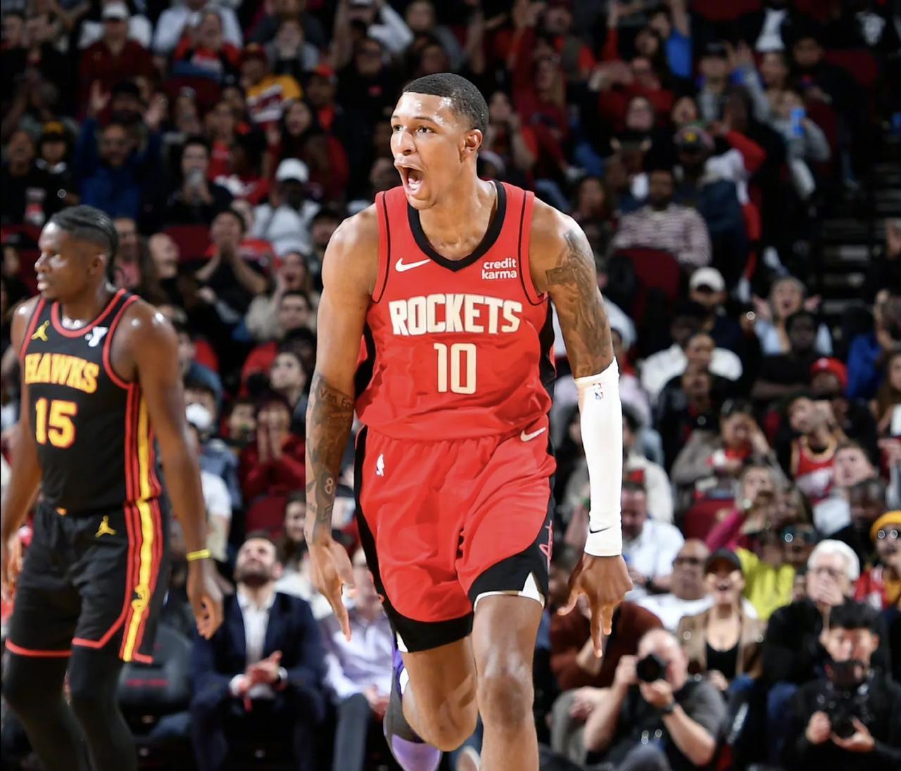 泽林斯基：下一轮踢利物浦必须好好表现，我们要争取进入前八（泽林斯基：战利物浦需全力发挥，力争跻身前八）